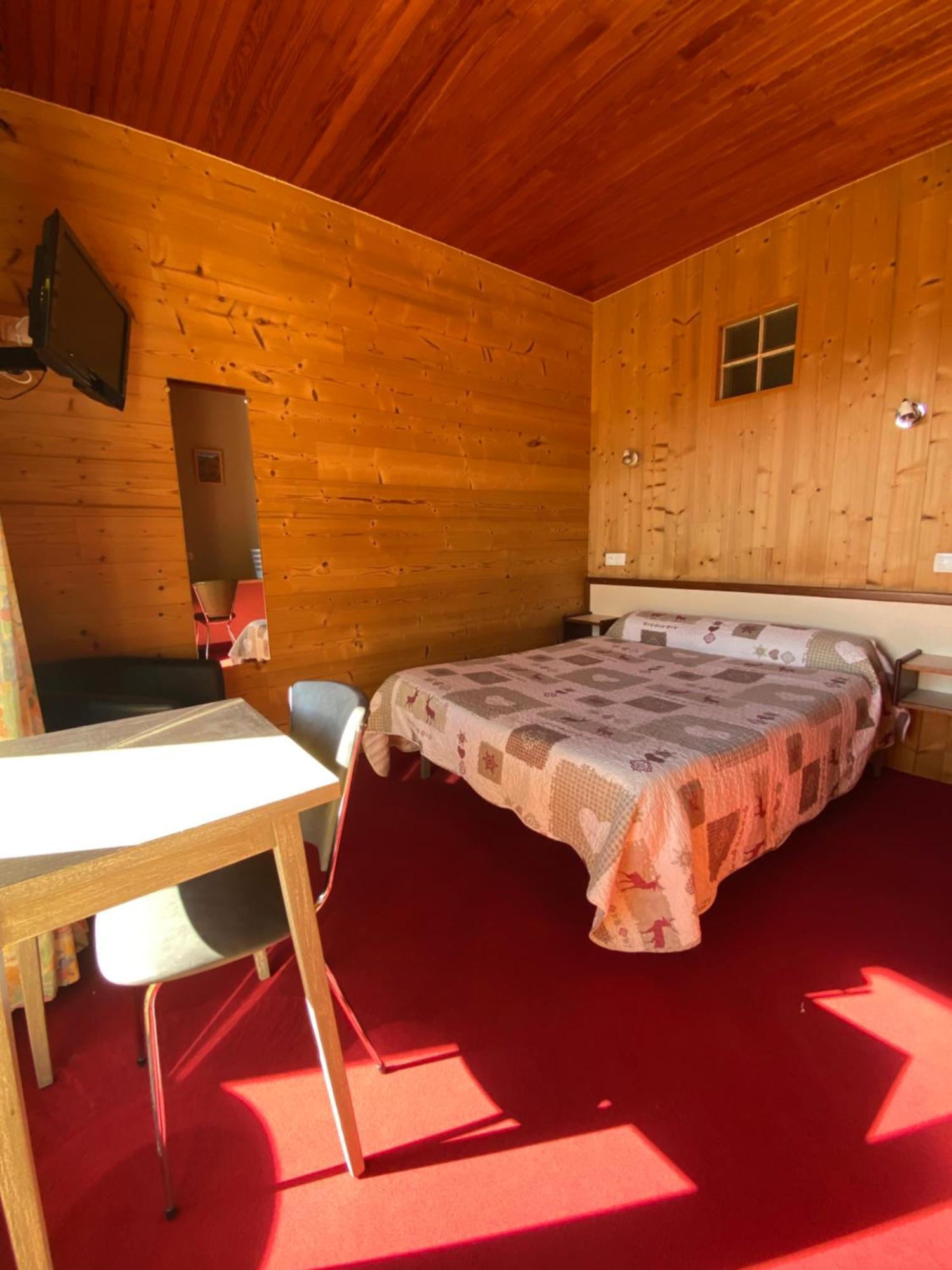 Relais Du Belloch Angoustrine Екстериор снимка